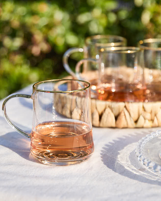 Set of 4 Gold Rimmed Glass Mugs