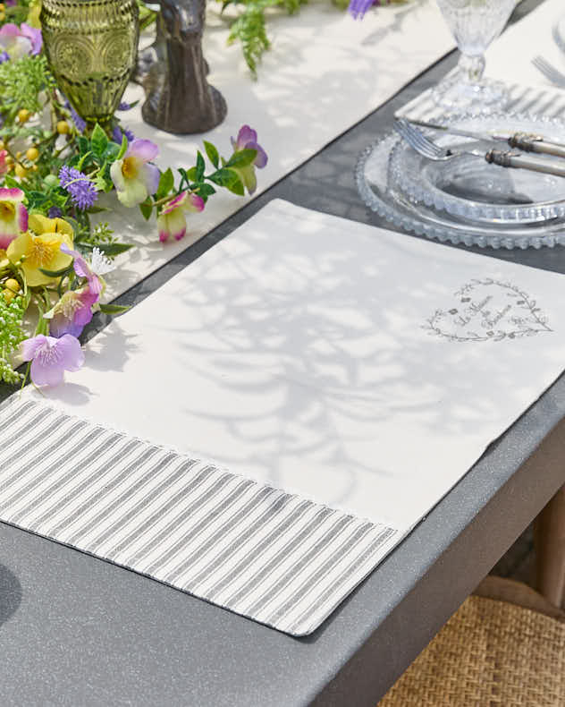 Set of 2 Bonheur Fabric Placemats
