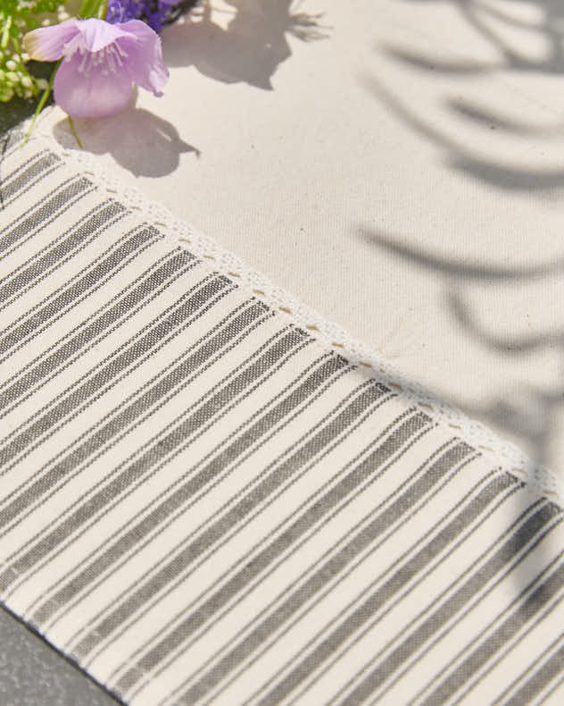 Set of 2 Bonheur Fabric Placemats