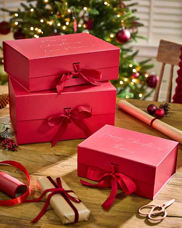 Collection de coffrets cadeaux rouges personnalisés