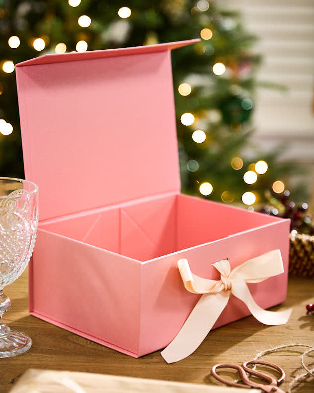 Luxury Pink Gift Box Collection