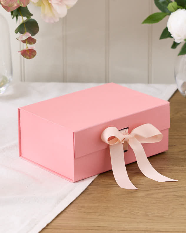 Gift Boxes A4 standard - Personalised Pink Gift Box Collection