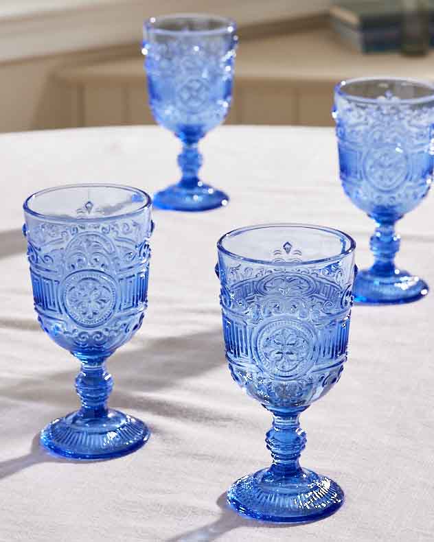 Verre à vin bleu parisien