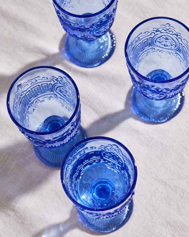 Verre à vin bleu parisien