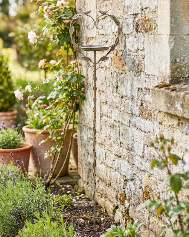 Bird Feeders - Freestanding Heart Garden Bird Dish
