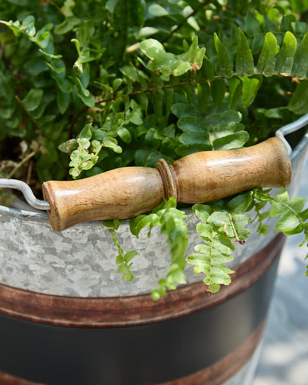 Jardinière personnalisée à bande noire