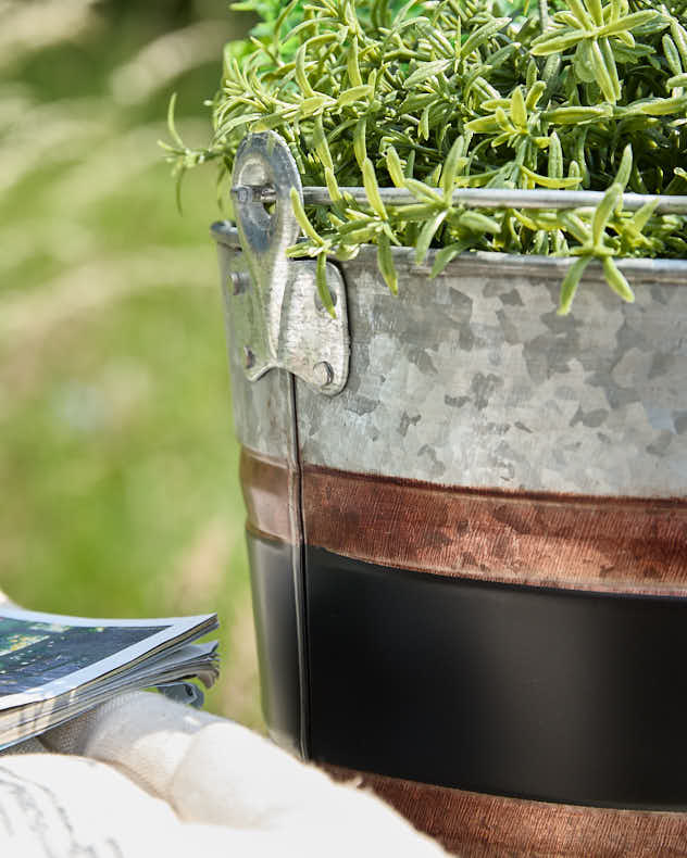 Jardinière personnalisée à bande noire