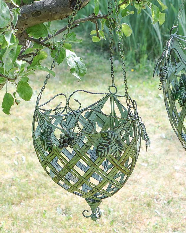 Set of 2 Green Vintage Hanging Baskets