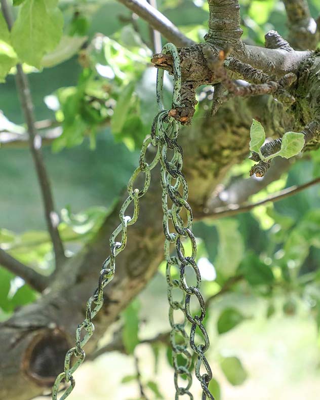 Set of 2 Green Vintage Hanging Baskets