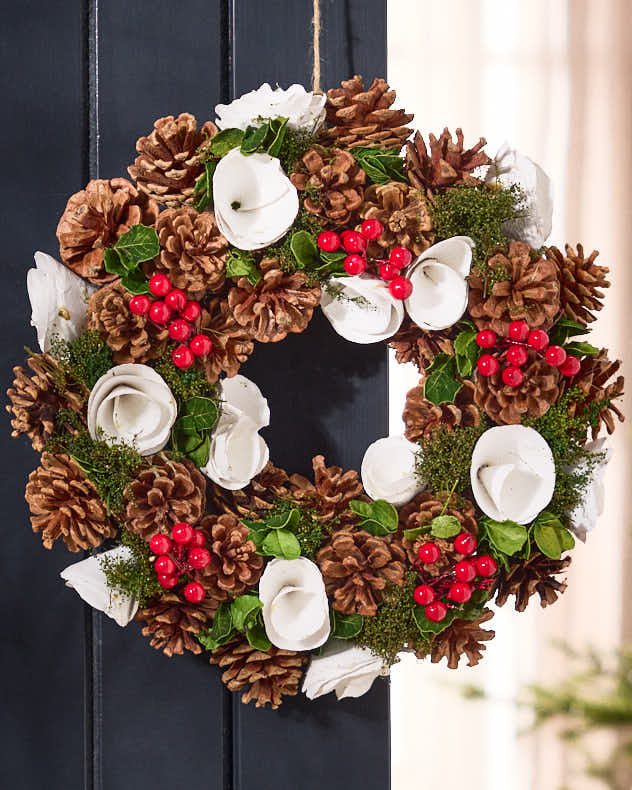 White Berries & Roses Winter Wreath 35cm