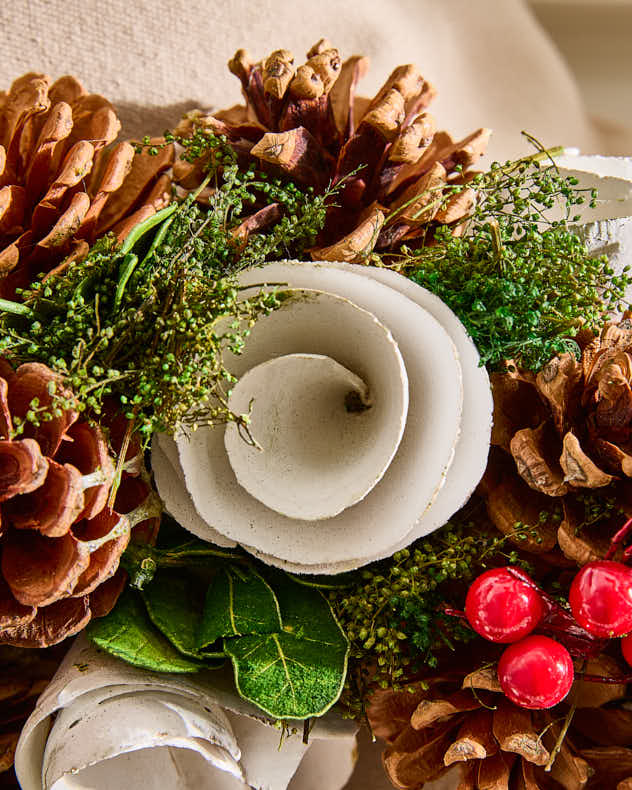 Wreaths - White Roses &amp; Berries Winter Wreath 35cm