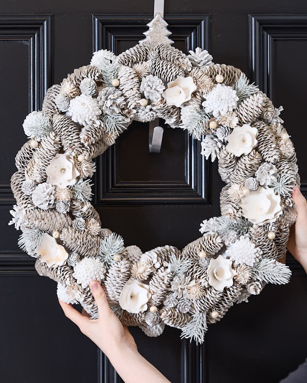 Giant Morning Frost Wreath 50cm