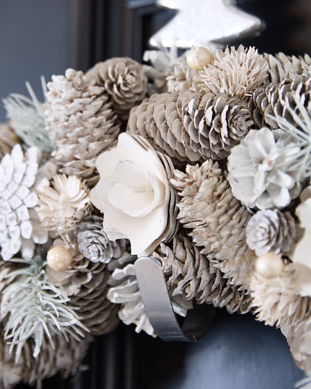 Giant Morning Frost Wreath 50cm