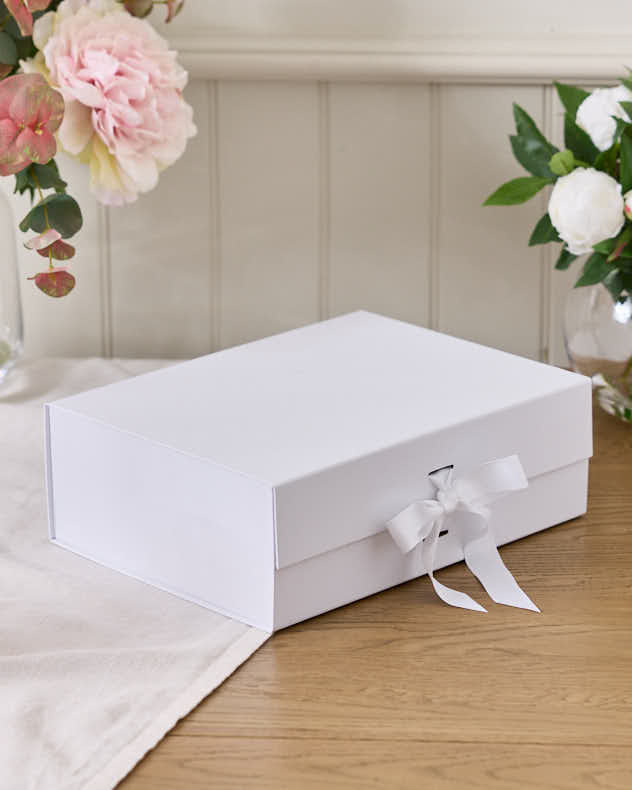 Gift Boxes A4 extra deep - Personalised Ivory Gift Box Collection