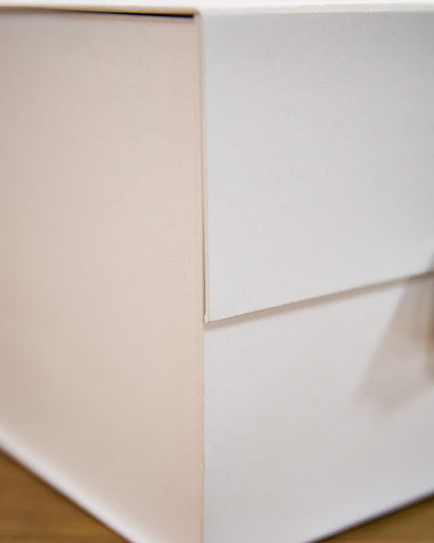 Gift Boxes - Luxury Deep A4 Ivory Gift Box