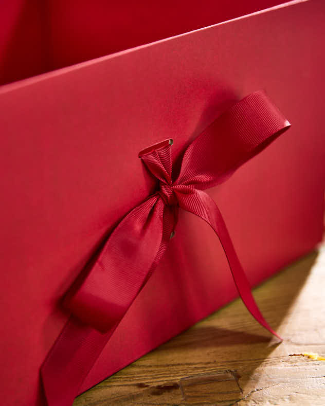 Gift Boxes - Luxury  Deep A4 Red Gift Box