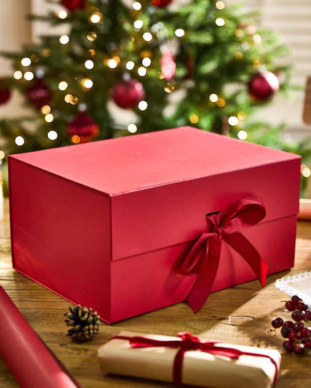 Luxury Red Gift Box Collection