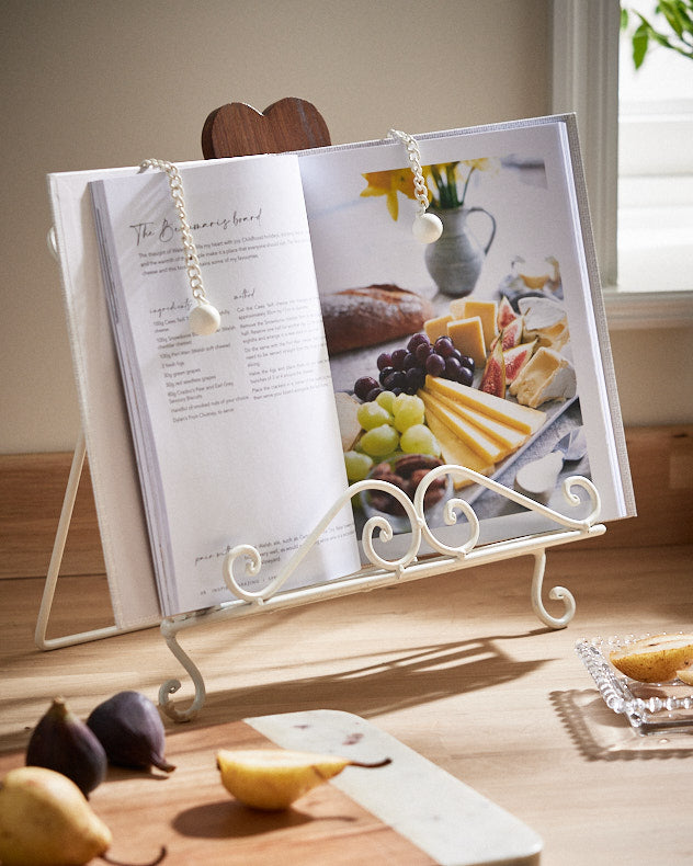 Cream Heart Cookbook Stand Gift
