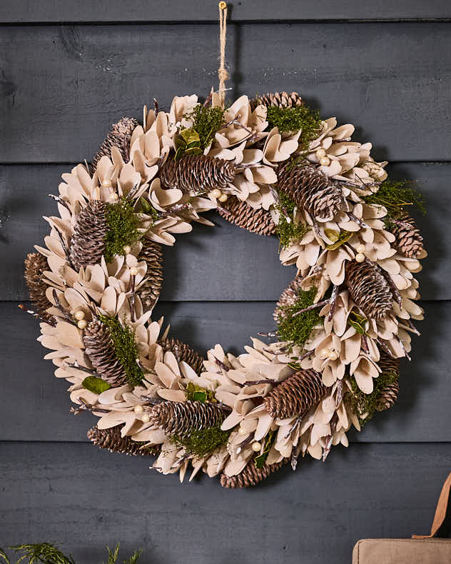 Islington Natural Wreath 40cm