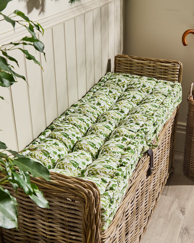 Green & White 100% Cotton & Polyester Bench Cushions - Meadowbrook Leaf Indoor Bench Cushion