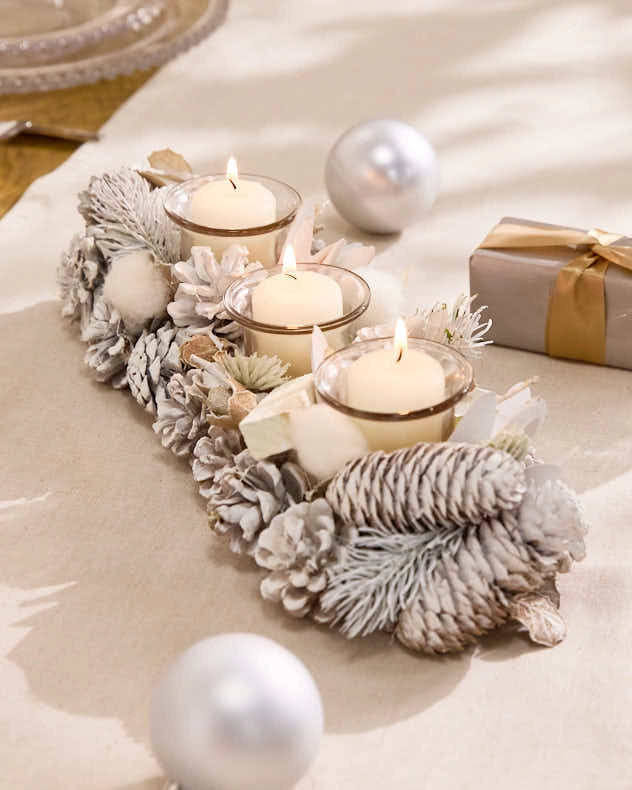 christmas table centrepiece candle