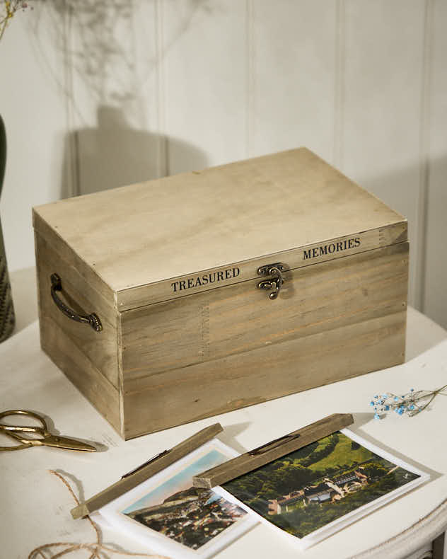 "Treasured Memories" Photo Box