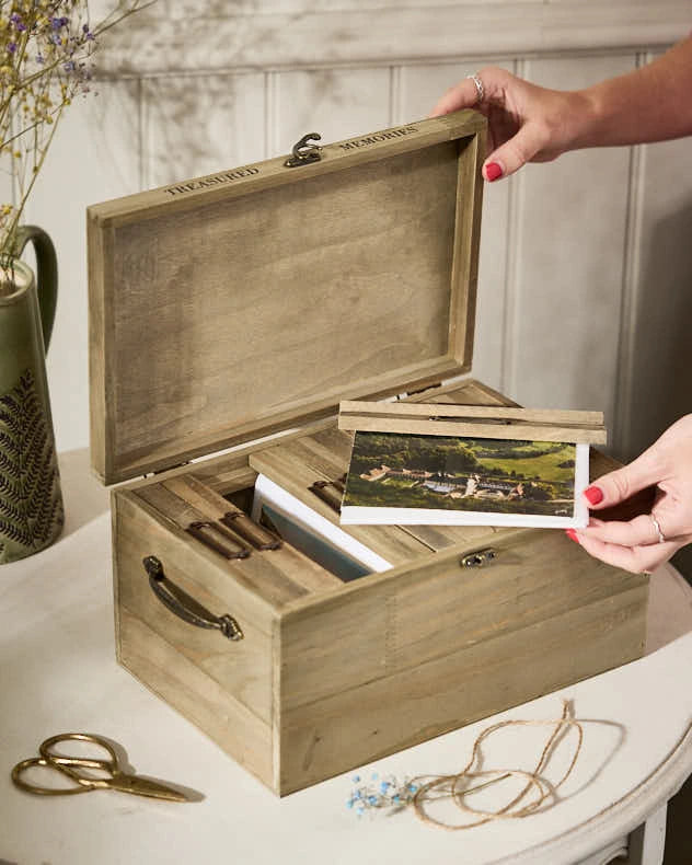 Photo Frames - "Treasured Memories" Photo Box