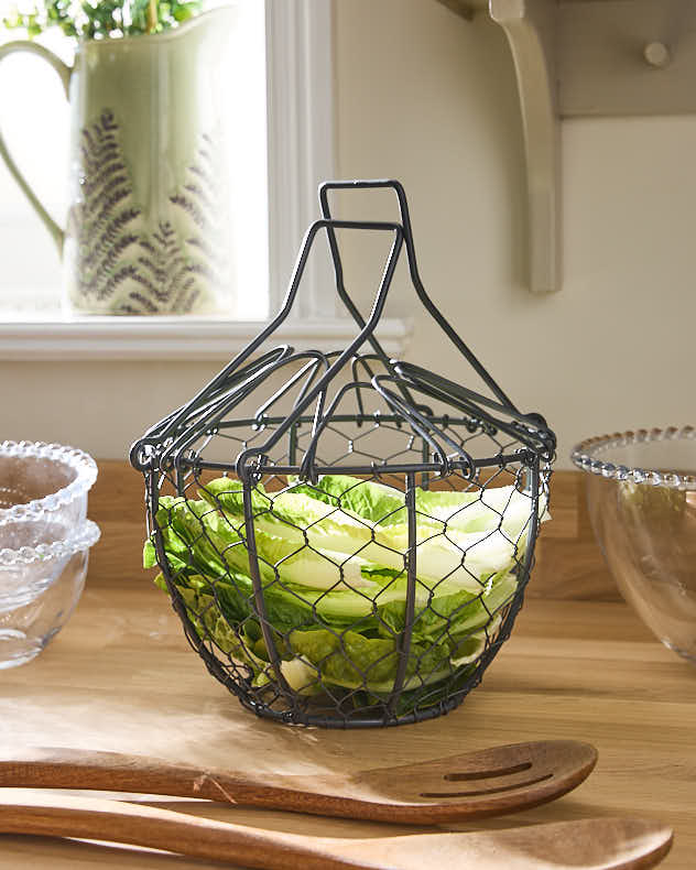 Black Wire Kitchen Accessories - Rustic Wire Kitchen Salad Shaker