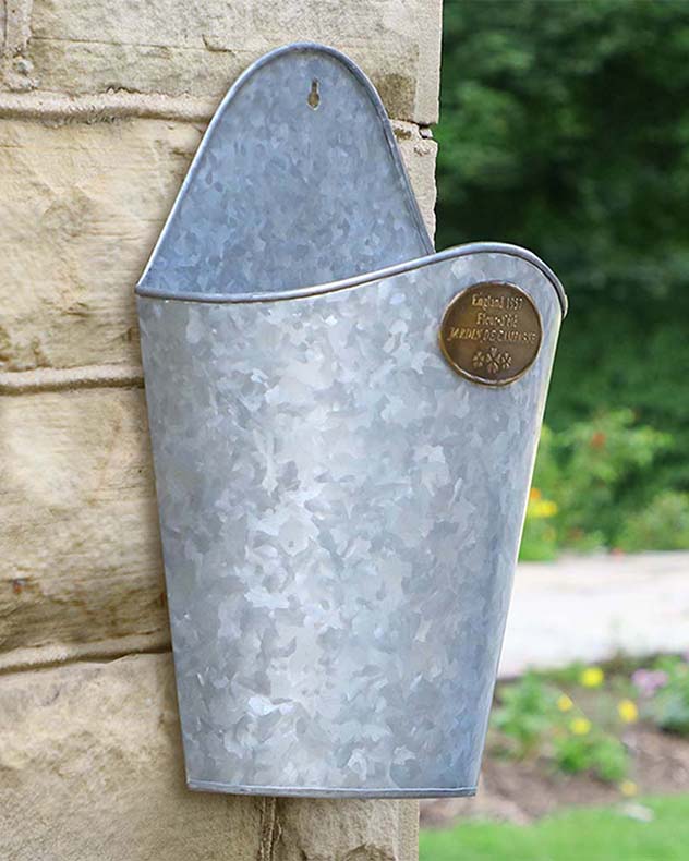 Country Wall Hanging Planter