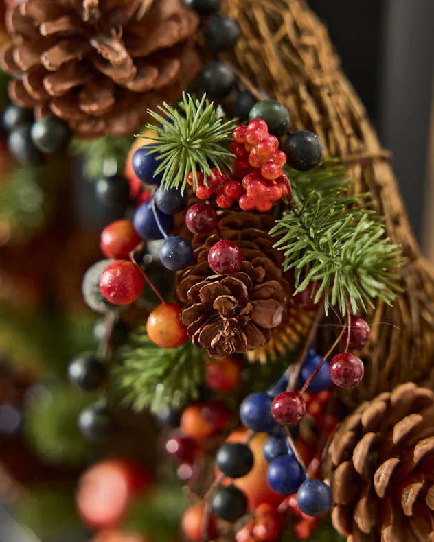 Fruit Berry Wreath sifde view