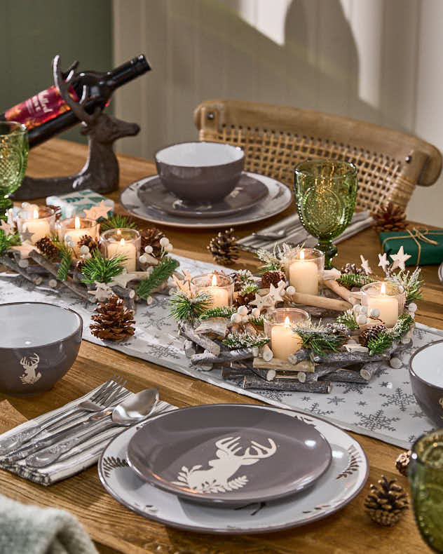 Shooting Star Christmas Wreath Candle Holder Natural Wood Tableware Collections - Nordic Stag Tablescape