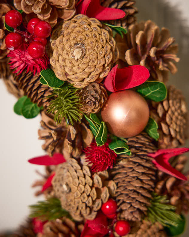 Wreaths - Indoor Canterbury Giant Wreath