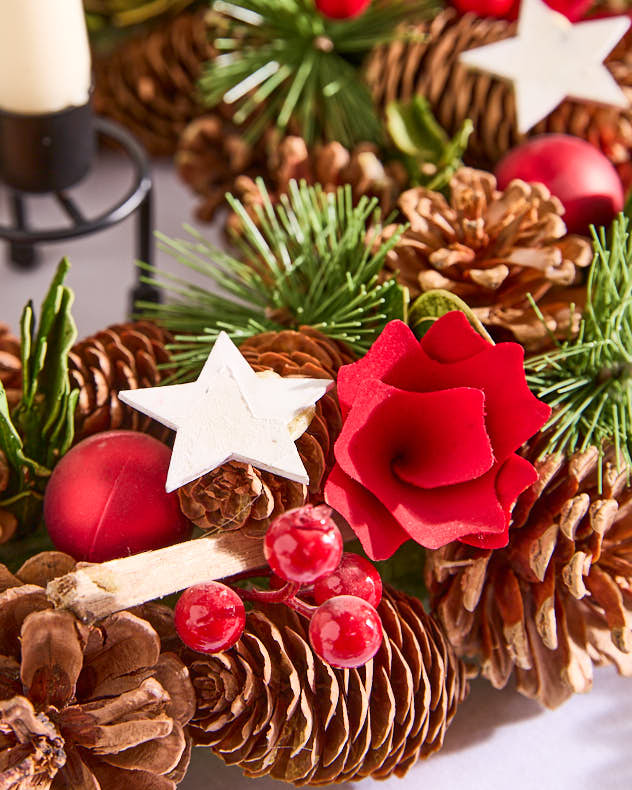 Wooden Star Candle Centrepiece