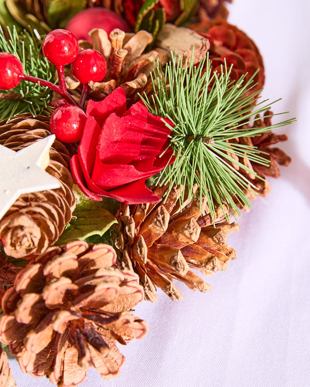 Wooden Star Candle Centrepiece