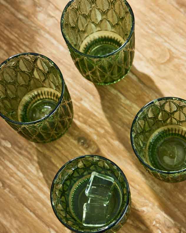 Botanischer grüner Becher