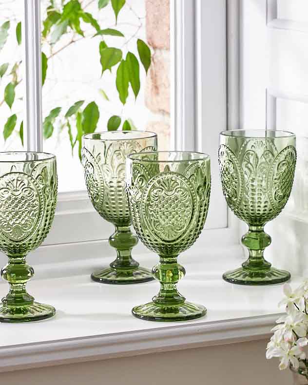 Fleur de Lys Green Wine Goblet