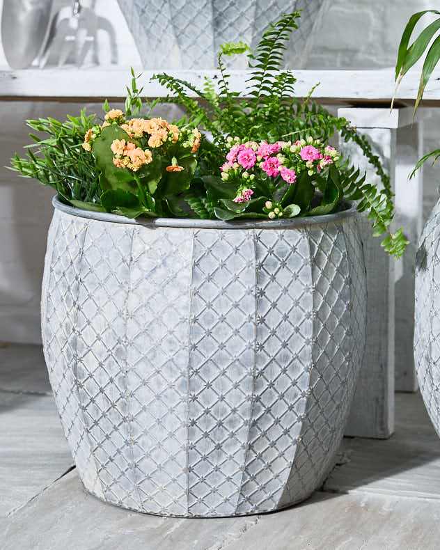 Set of 3 Textured Metal Planter Tubs