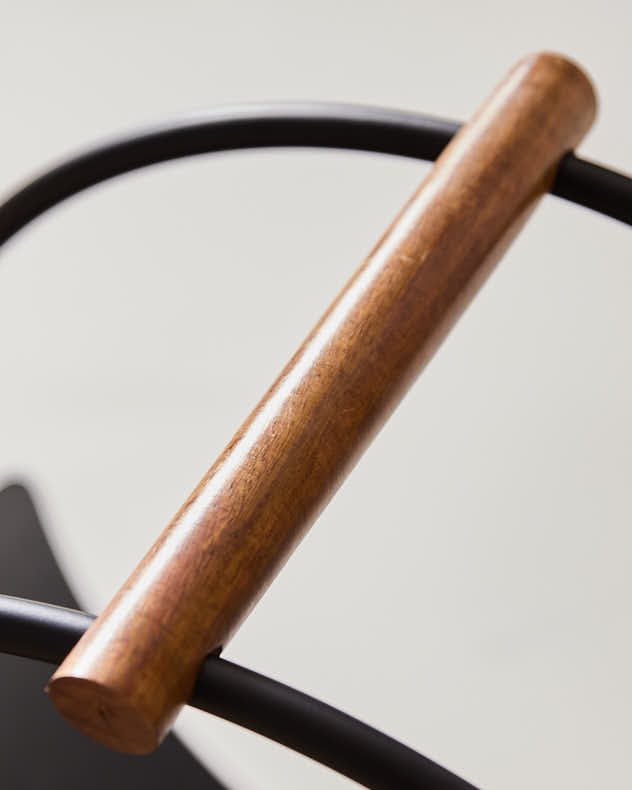Wooden Handle Black Round Log Holder