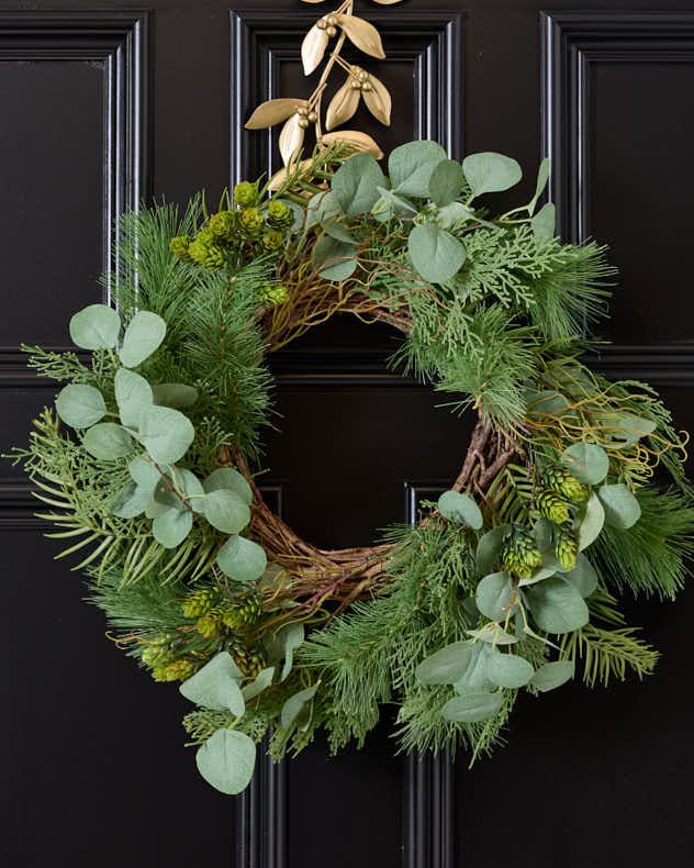 Eucalyptus Hedgerow Wreath