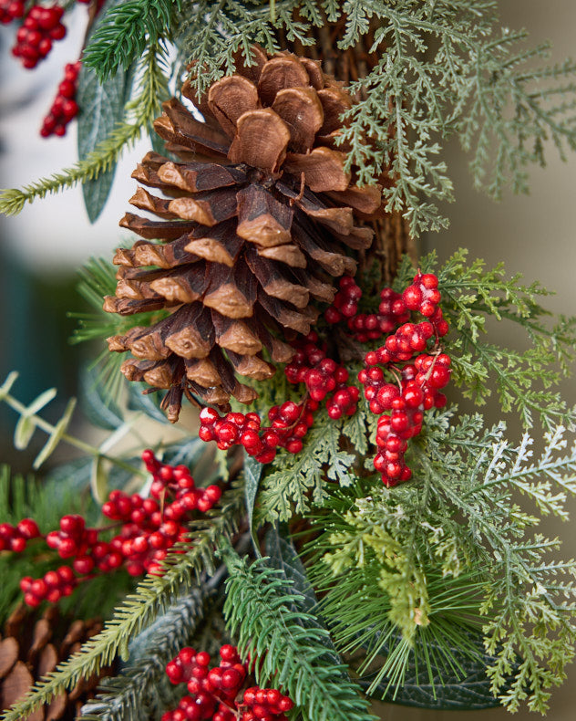 Large Berry Bushel Wreath