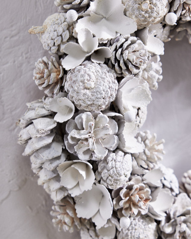 Dreaming of A White Christmas Wreath 50cm