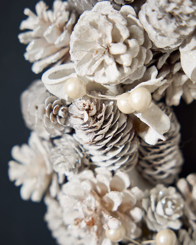 Polar Wonderland Pinecone Wreath 30cm