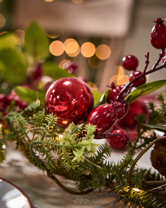 Berries & Baubles Pre-Lit Garland - 150cm