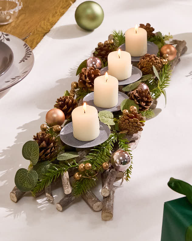 Silver &amp; Gold &amp; Brown &amp; Green Glass &amp; Plastic &amp; Metal Candle Holders - Woodland Candle Holder Centrepiece