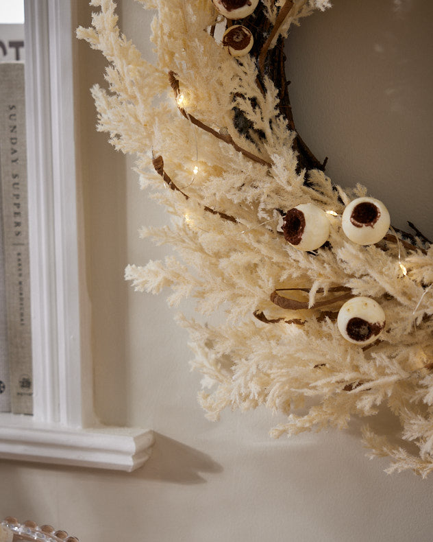 Wreaths - Snowberry Light-Up Wreath
