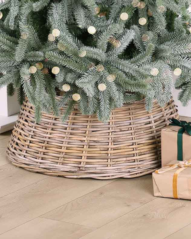 Bergen Wicker Christmas Tree Skirts