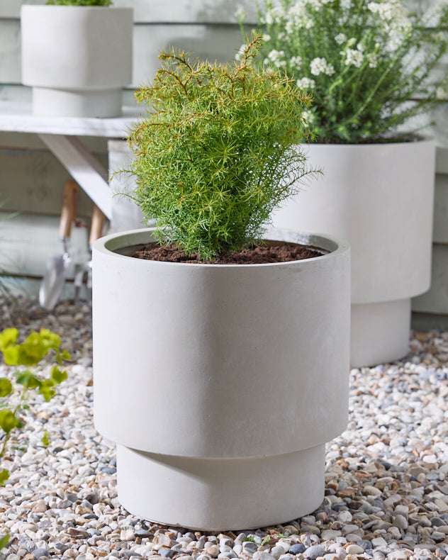 Noma Beige Footed Planter Collection