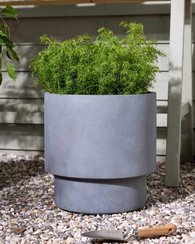 Noma Grey Footed Planter Collection