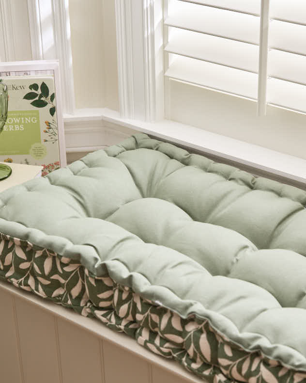 Green Leaf Indoor Bench Cushion