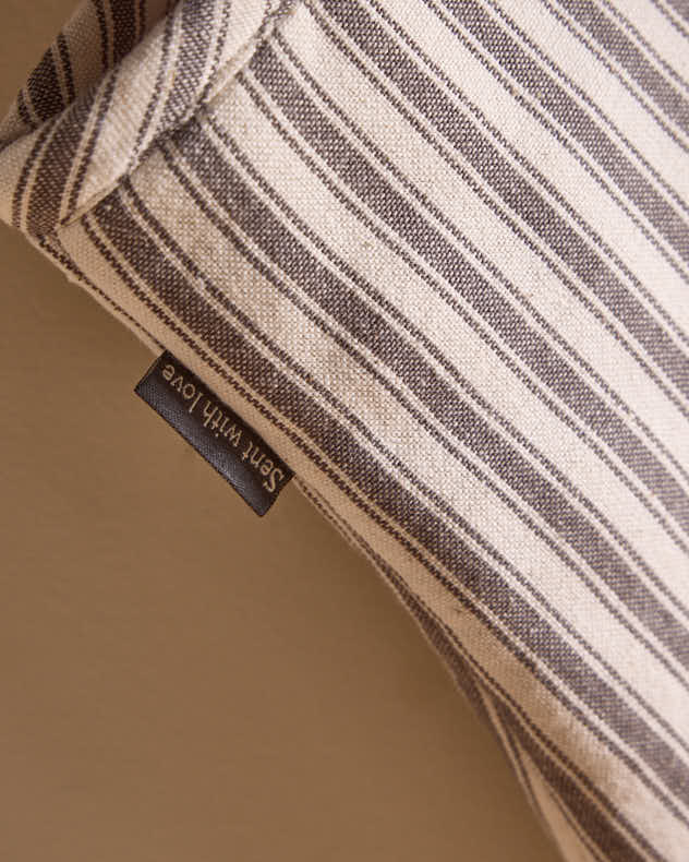 Pyreneés Stripe Cotton Oven Glove